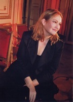 CAROLINE-PHOTO-sitting-2011